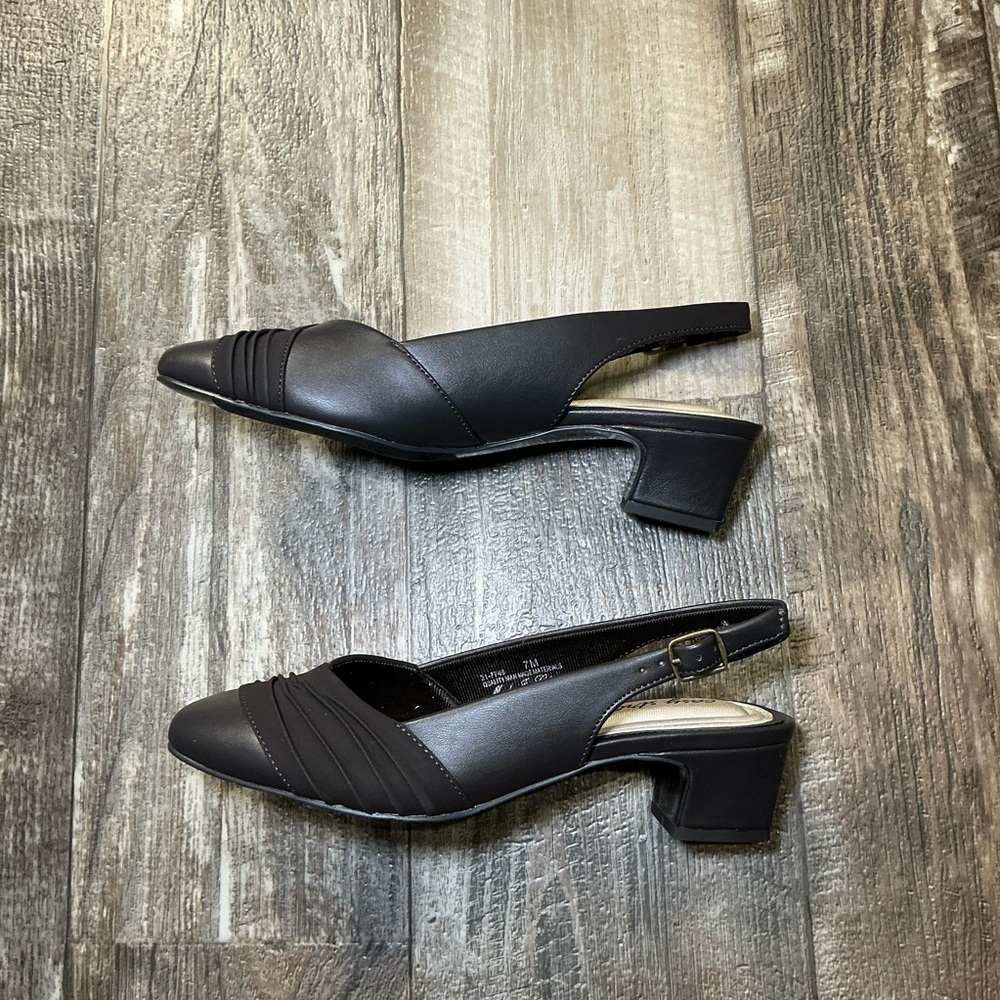 Easy Street Dark Brown Slingback Heels Size 7 - Picture 11 of 16